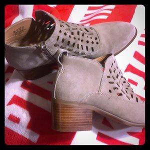 ❤️❤️ GORGEOUS Franco Sarto Booties ❤️❤️